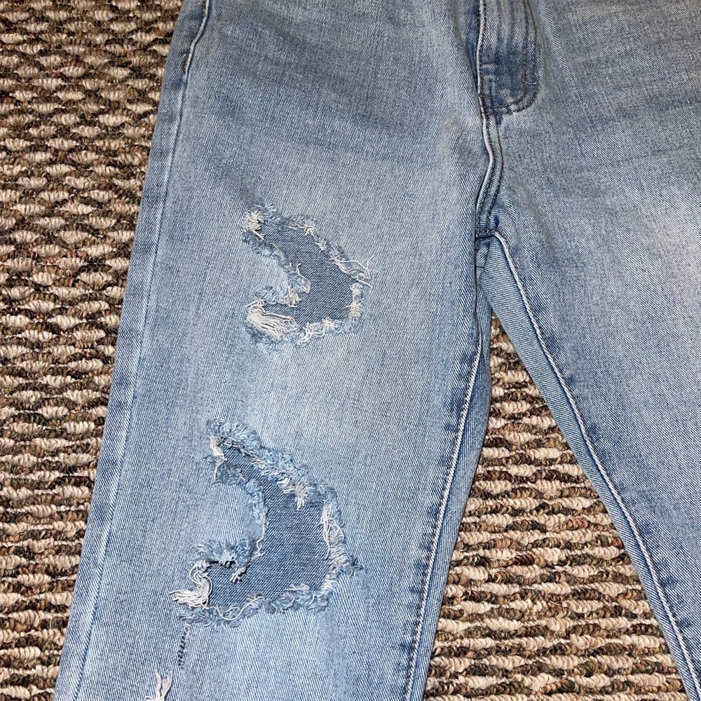 Ripped jeans - Picture 4 of 8